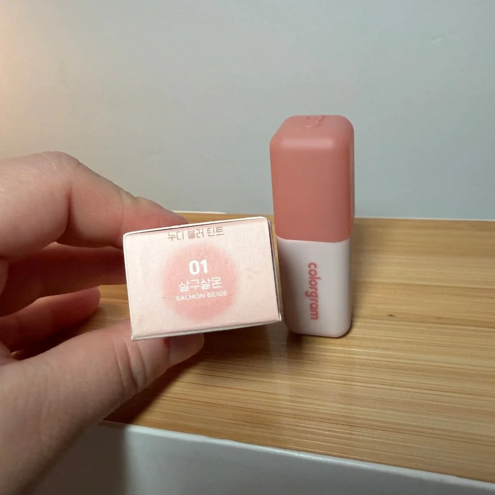 Colorgram nude blur